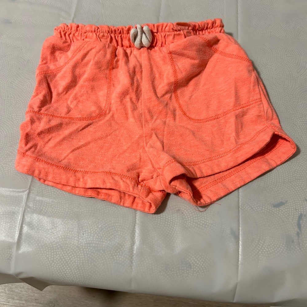Girls 2t peach shorts